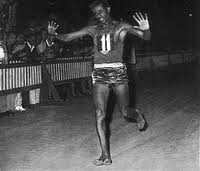 “Sport e diritti”: 20 puntata- L’Olimpiade mitica dell’eroe scalzo: Abebe Bikila e l’Africa Unita