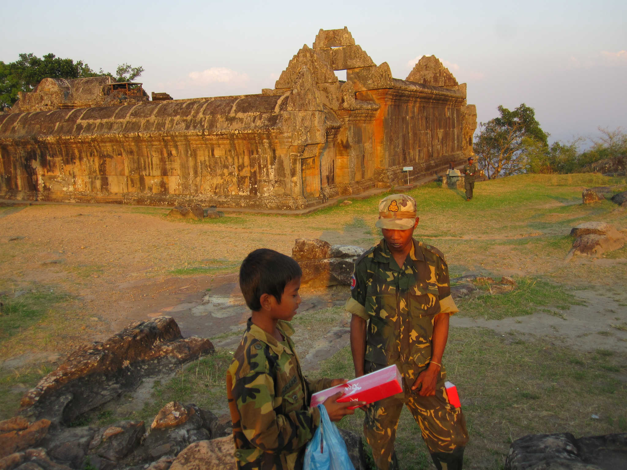 DIRITTO DI REPORTAGE: Il tempio di Preah Vihear. Il simbolo della civiltà Khmer (di Cristiano Quagliani)