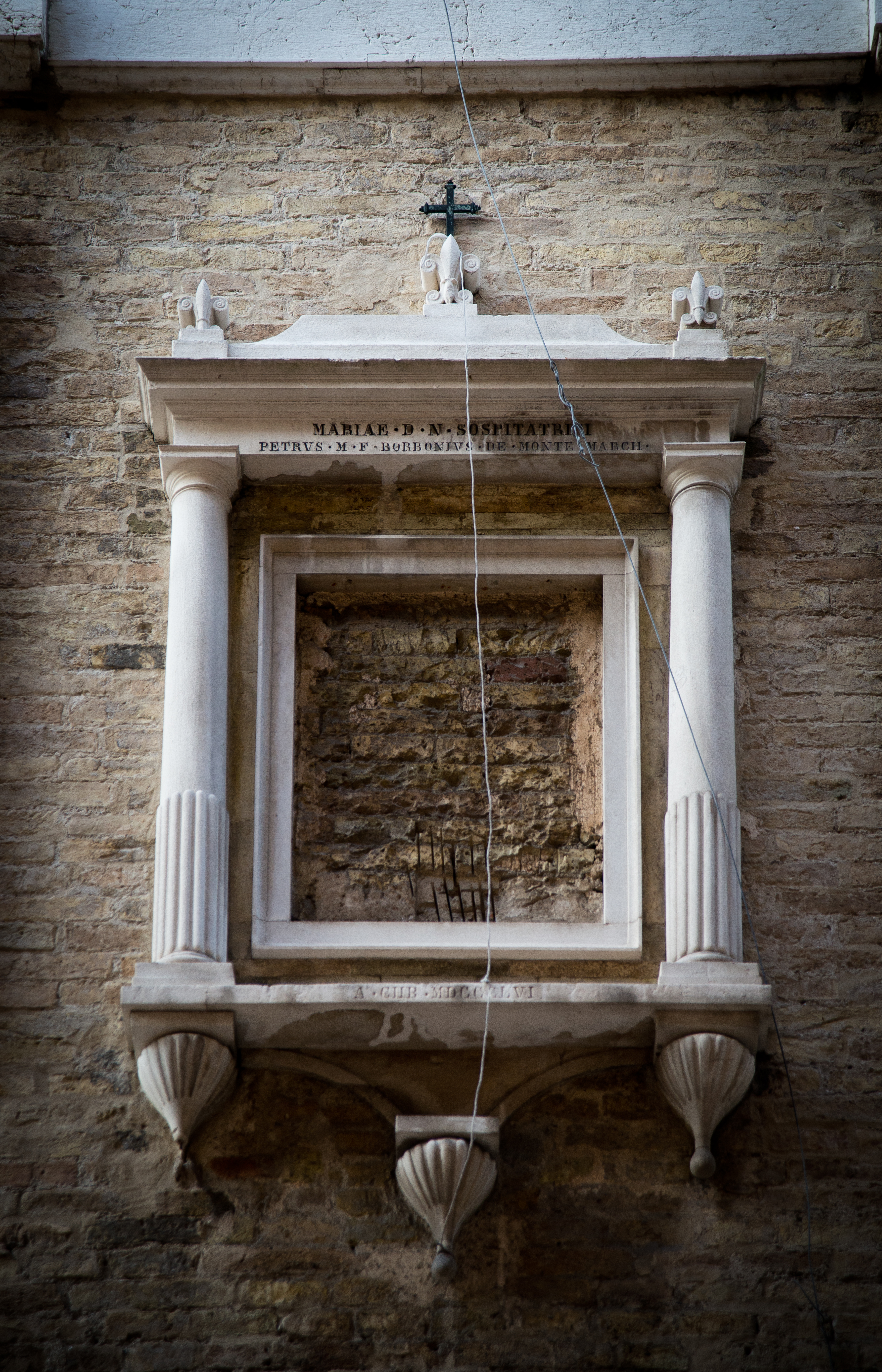 Quella Madonna riapparsa a Palazzo Jona ad Ancona