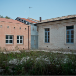 Il Centro di educazione ambientale al Cardeto di Ancona, ristrutturato nel 2009, mai aperto (foto di Gianluca Mainiero)