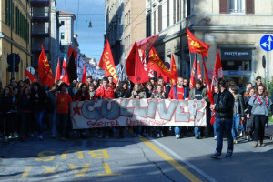 Immagine di una manifestazione degli studenti universitari di Gulliver ad Ancona 