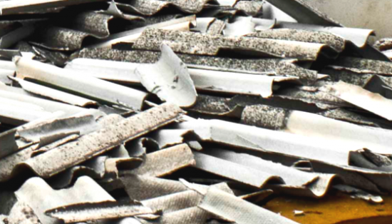 Giornata mondiale vittime dell’amianto, Legambiente presenta il dossier “Liberi dall’amianto”