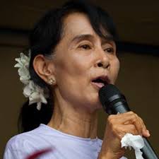 Aung San Suu Kyi, la Birmania e una piccola donna conquistano la libertà